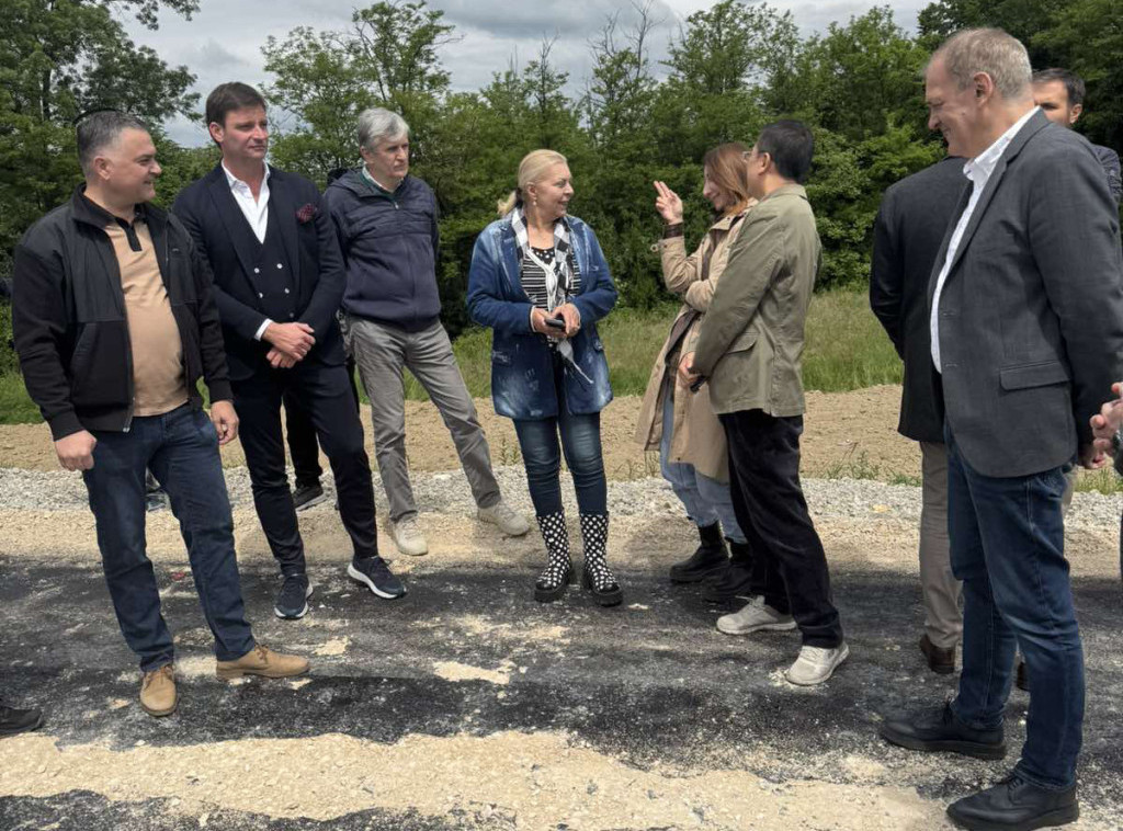 Ministarka Sofronijević obišla radove na delu auto-puta "Miloš Veliki" između Preljine i Požege