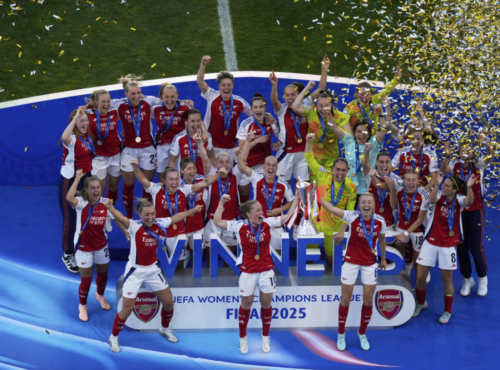 Fudbalerke Arsenala drugi put osvojile Ligu šampiona pobedom nad Barselonom