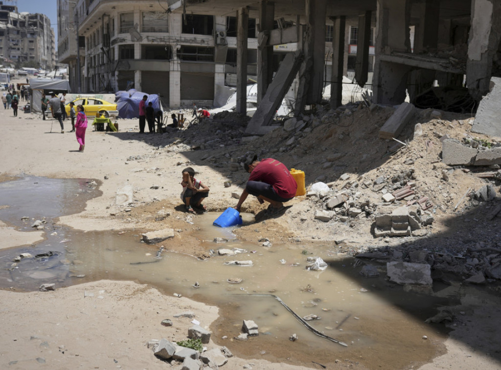 Broj ubijenih u današnjim izraelskim napadima širom Pojasa Gaze porastao na 20