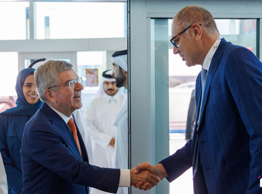 Željko Tanasković sastao se sa Tomasom Bahom na školskom olimpijskom programu u Dohi