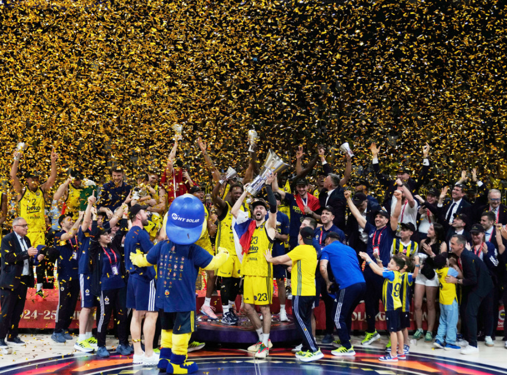 Košarkaši Fenerbahčea osvojili Evroligu, Marko Gudurić heroj u finalu protiv Monaka
