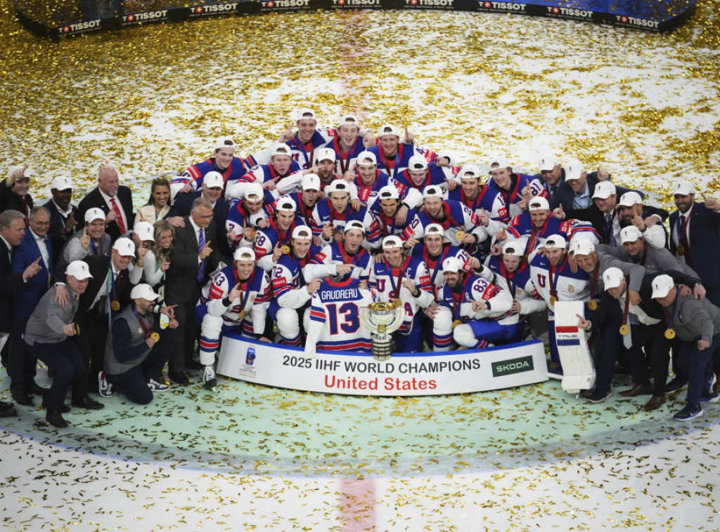 Hokejaši SAD prvaci sveta posle 65 godina, Tompson "zlatnim golom" srušio Švajcarsku