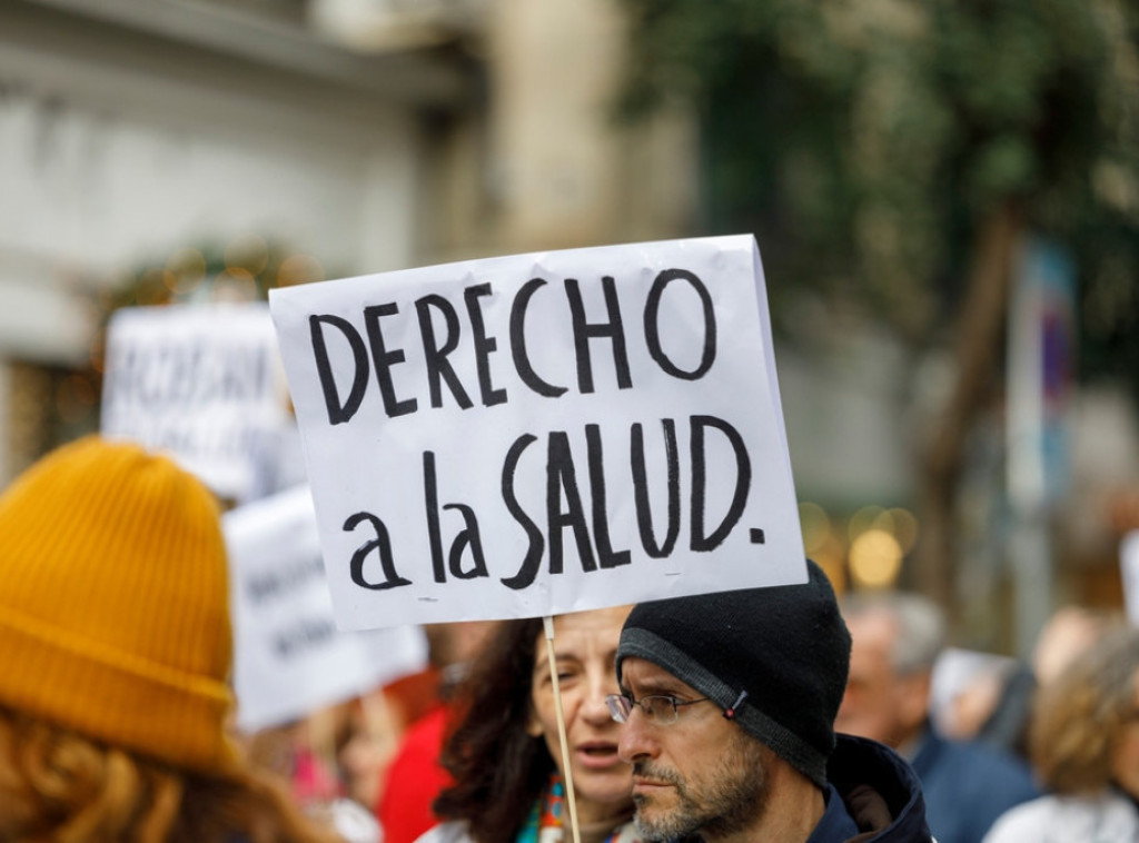 Desetine hiljada na protestu u Madridu protiv "demontaže javnog zdravstvenog sistema"
