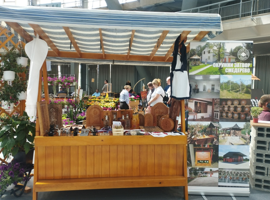 Tri zlatne medalje za kvalitet rakije proizvedene na ekonomiji Okružnog zatvora Smederevo