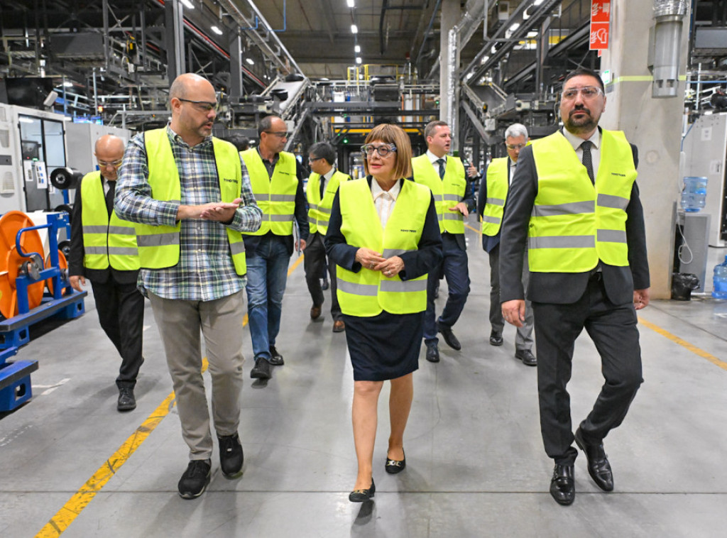Maja Gojković posetila fabriku za proizvodnju guma kompanije „Toyo tires“ u Inđiji