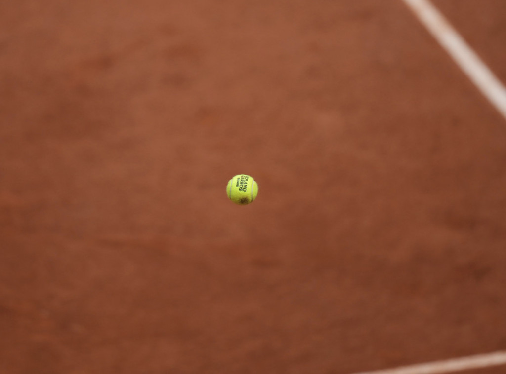 Kecmanovic through to Roland Garros second round