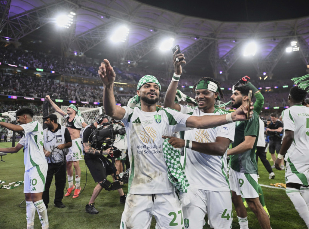 Pobeda fudbalera Al Hilala za kraj sezone, Mitrović i Milinković-Savić strelci