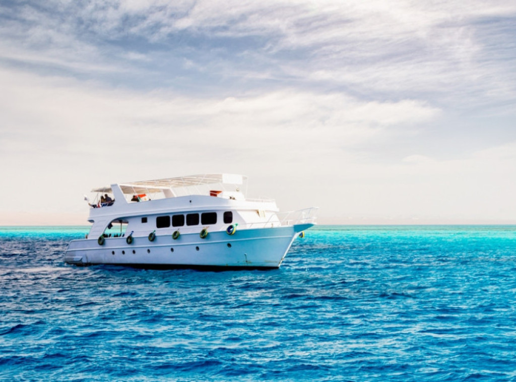 Trojica državljana Slovenije spasena na hrvatskoj gasnoj platformi