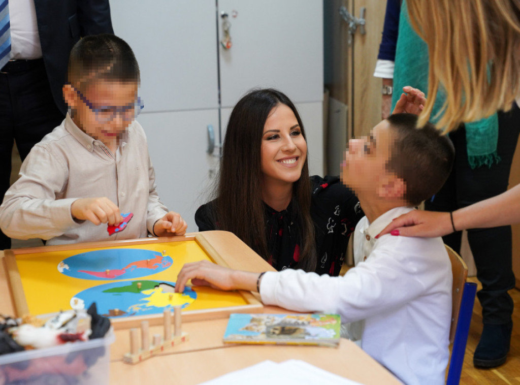 Tamara Vučić obišla školu za decu sa smetnjama u razvoju u Šapcu
