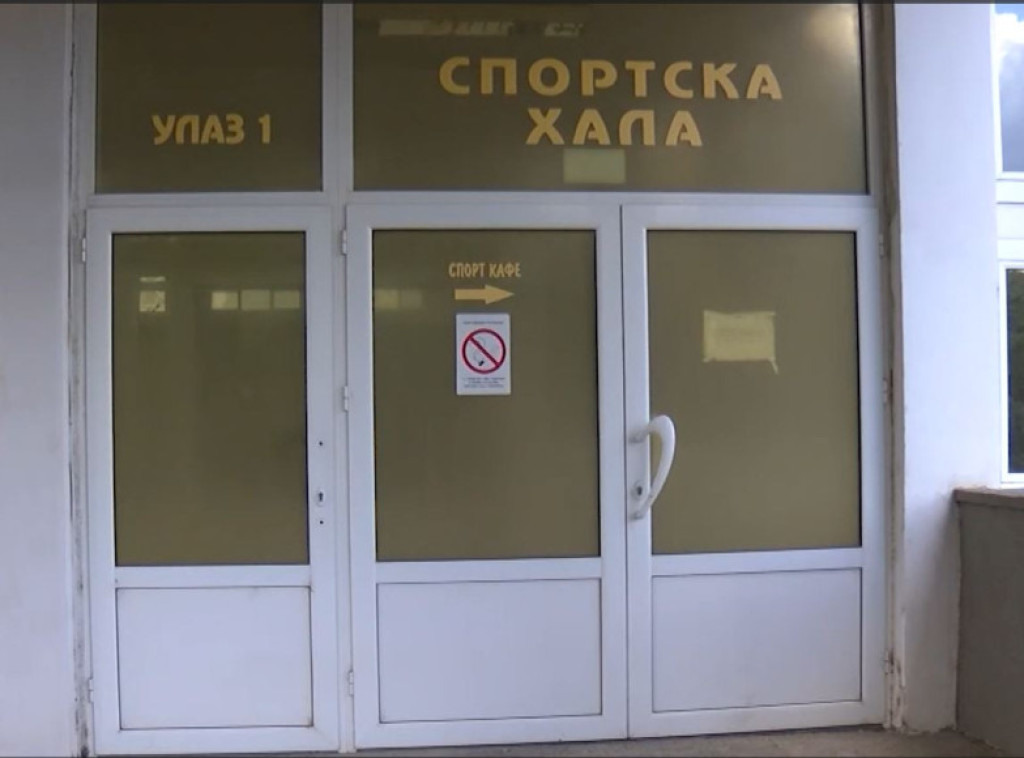 Savez za školski sport Srbije: Najoštrije osuđujemo upad u sportsku salu u Leposaviću