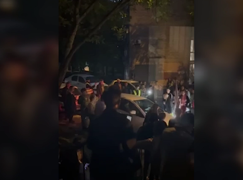 Studenti u blokadi sinoć napali dekana Pravoslavnog bogoslovskog fakulteta