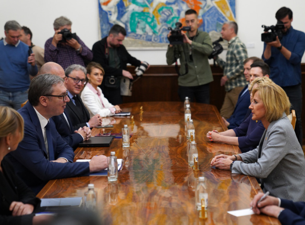 Vucic awards Order of Serbian Flag, 1st class to US Congresswoman Tenney