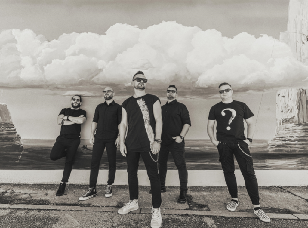 Rok grupa "Vatra" objavila novi album "25": Pesma "Sjaj u tami" posvećena M.Saviću