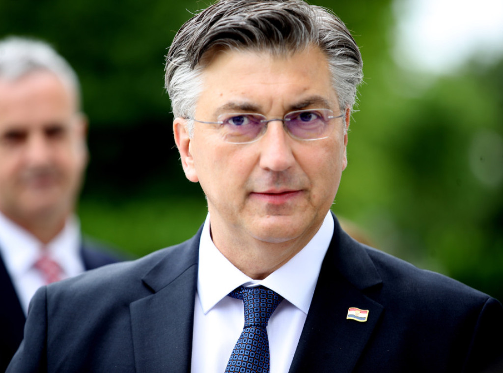 Mediji: Pleknović sa decom na generalnoj probi Tompsona na Hipodromu