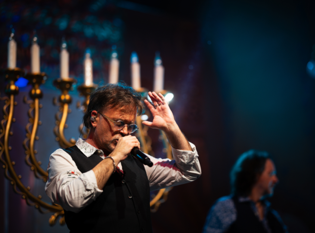 Džiboni održao prvi od dva koncerta u subotičkoj Sinagogi