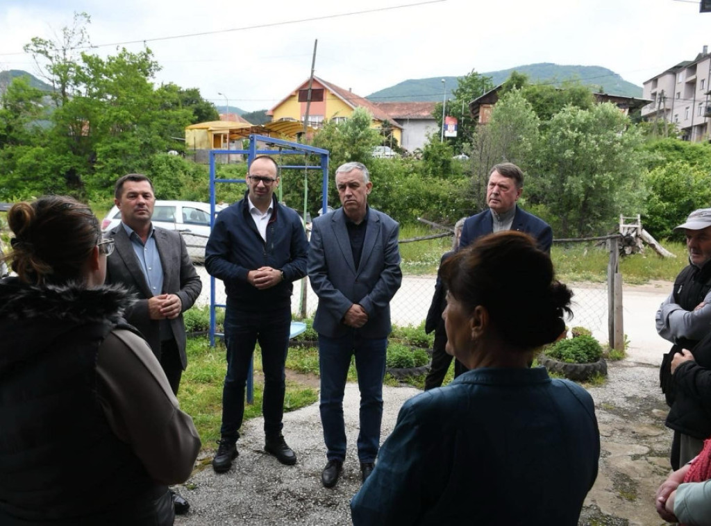 Leposavić: Delegacija Srpske liste posetila izbegle koji su pod pritiskom da se isele iz stanova
