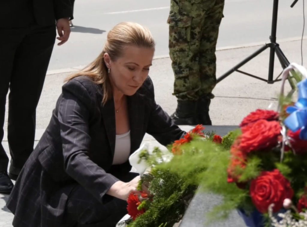 Paunović na obeležavanju 26. godišnjice stradanja u Varvarinu: Ta rana i sada krvari