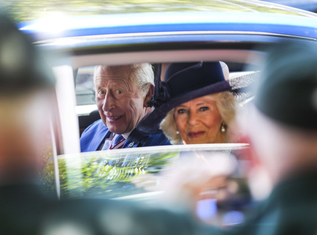 Objavljen spisak poklona kraljevskoj porodici: Rols-Rojs za kralja Čarlsa