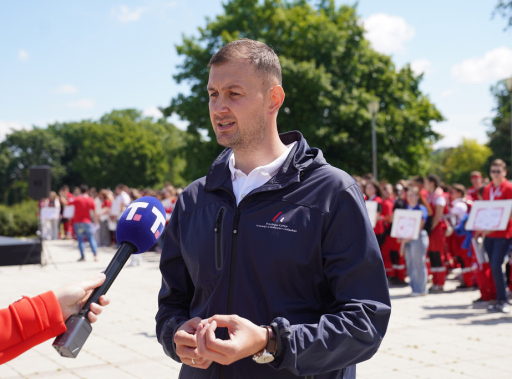 Veljko Ćurčić: Pravilno vezan pojas štiti vozača i putnike od ispadanja iz vozila i povreda