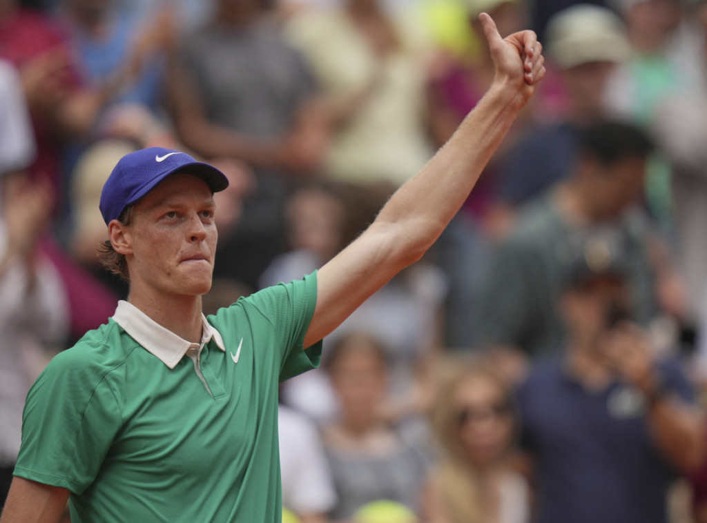 Siner ubedljivo pobedio Lehečku i plasirao se u osminu finala Rolan Garosa