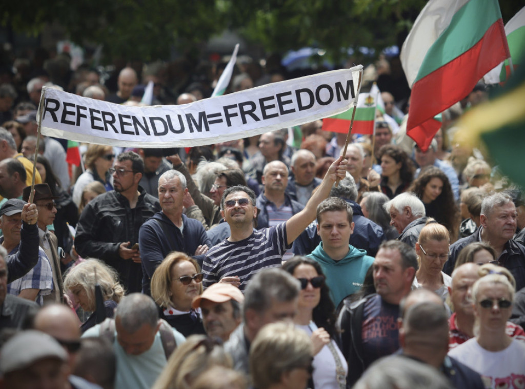 Hiljade Bugara danas na protestima protiv usvajanja evra