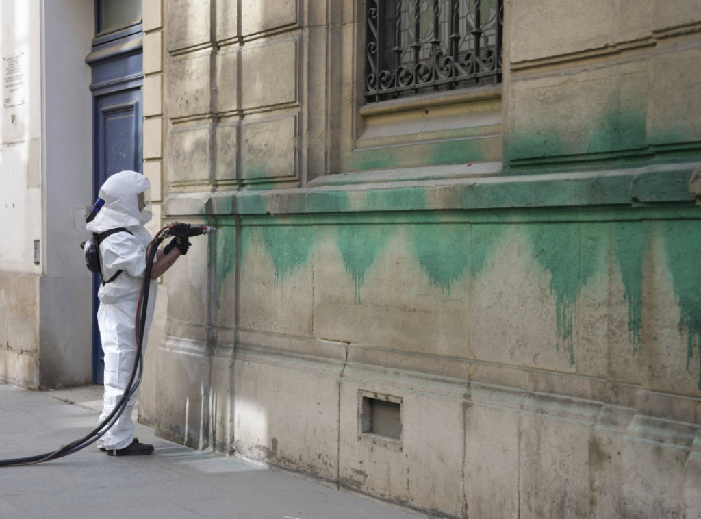 Policijski izvori: Pet jevrejskih institucija u Parizu poprskano zelenom farbom