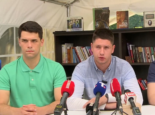 Studenti koji žele da uče odložili štrajk glađu do Vidovdana