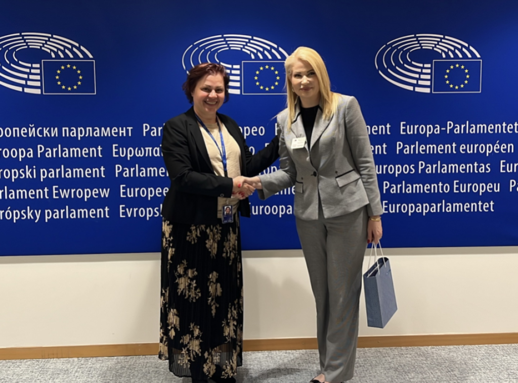 Božić sa poslanicom EP Viček o bržoj integracijama Srbije u EU