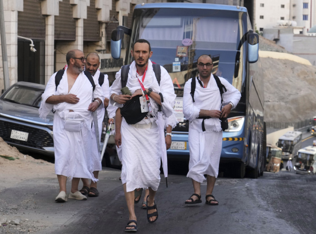 Više od milion hodočasnika započinje danas hadžiluk u Saudijskoj Arabiji