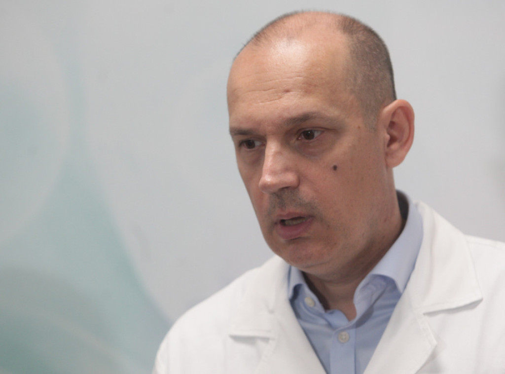 Lončar: Angažujemo dodatno medicinsko osoblje zbog blokada mostova