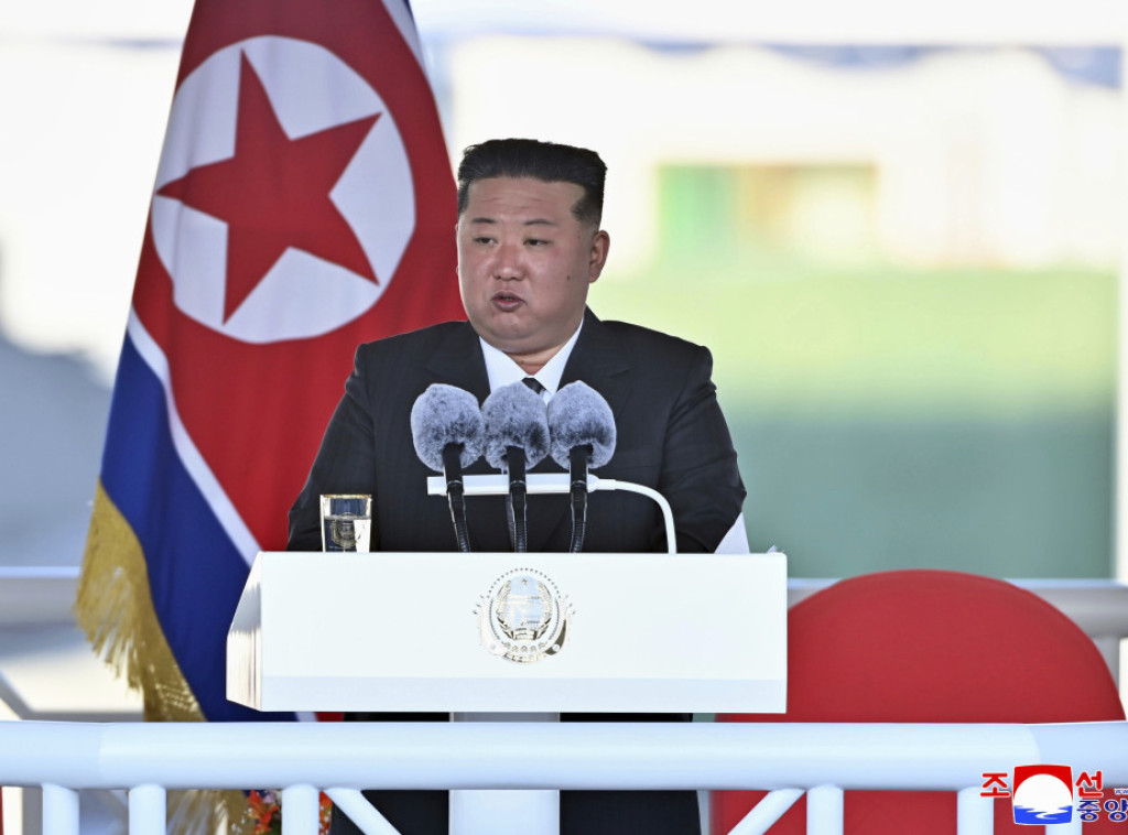 Kim Džong Un prisustvovao proslavi Nove godine u Pjongjangu