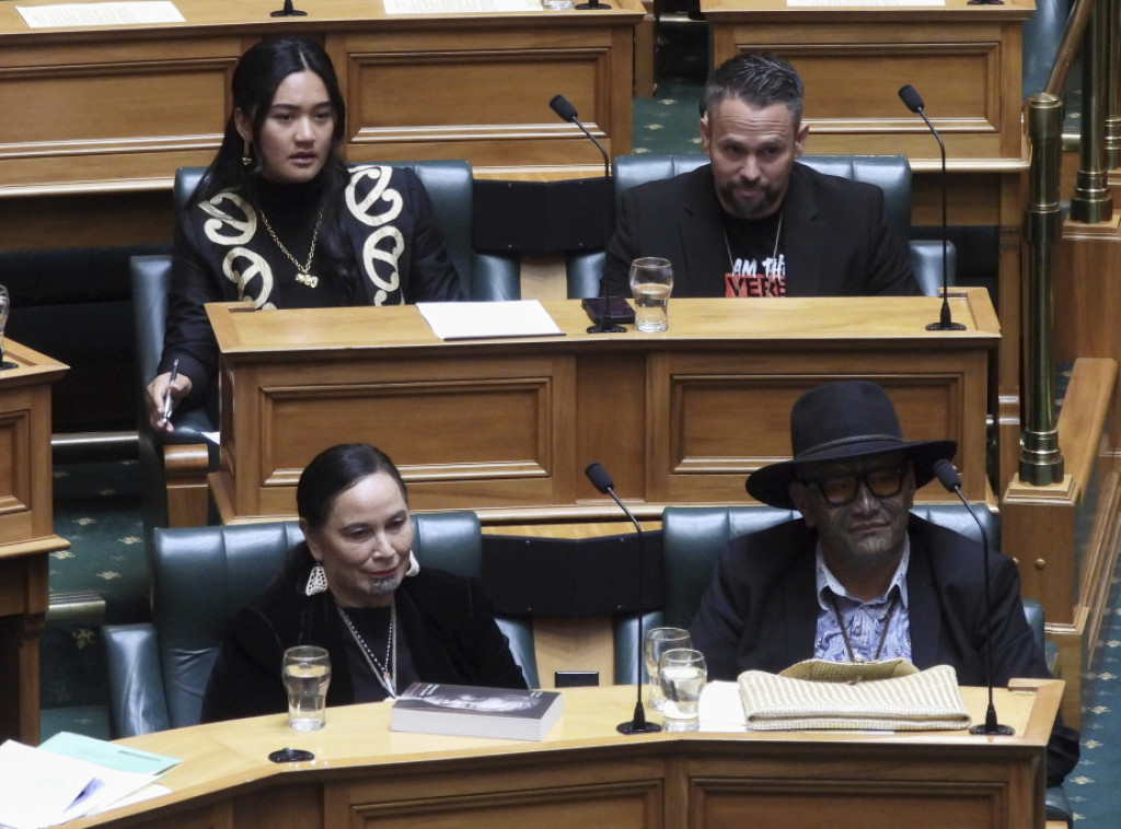 Parlament Novog Zelanda suspendovao 3 poslanika koji su izveli maorski haka u znak protesta