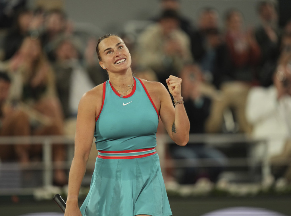 Sabalenka pobedila Švjontek za plasman u finale Rolan Garosa