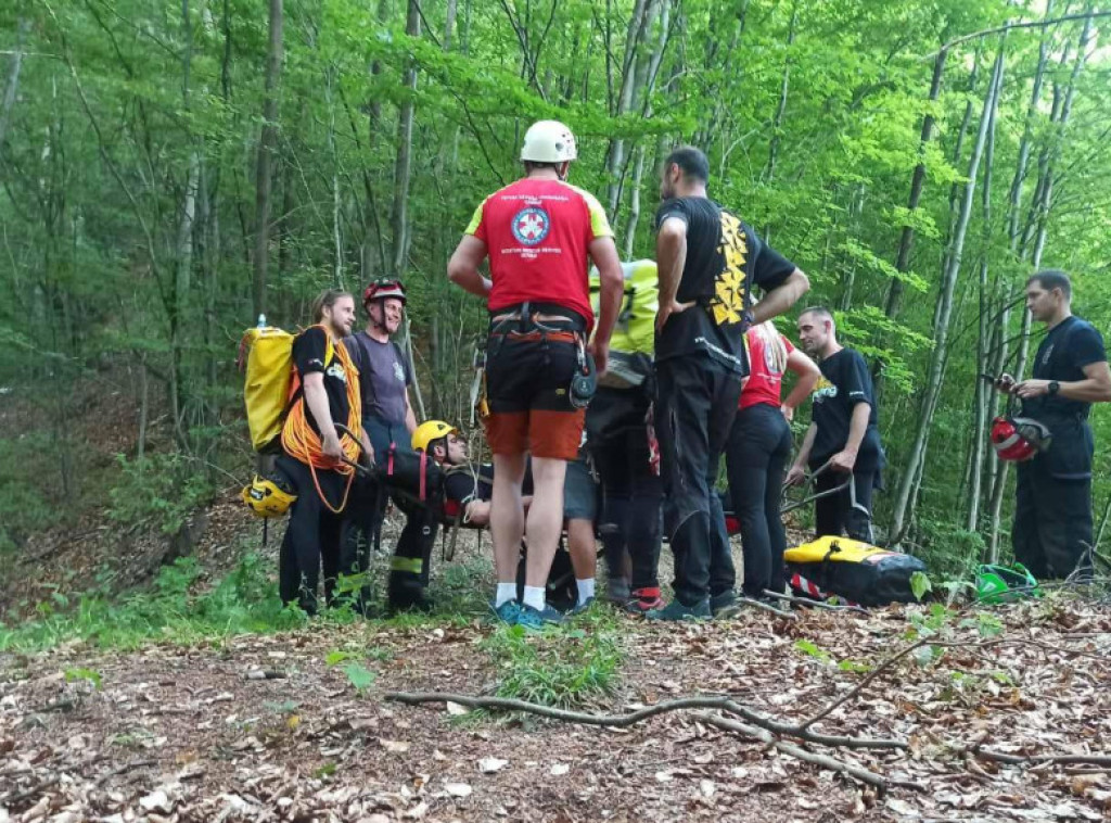 Gorska služba spasavanja spasila povređenog muškarca u kanjonu Tribuće