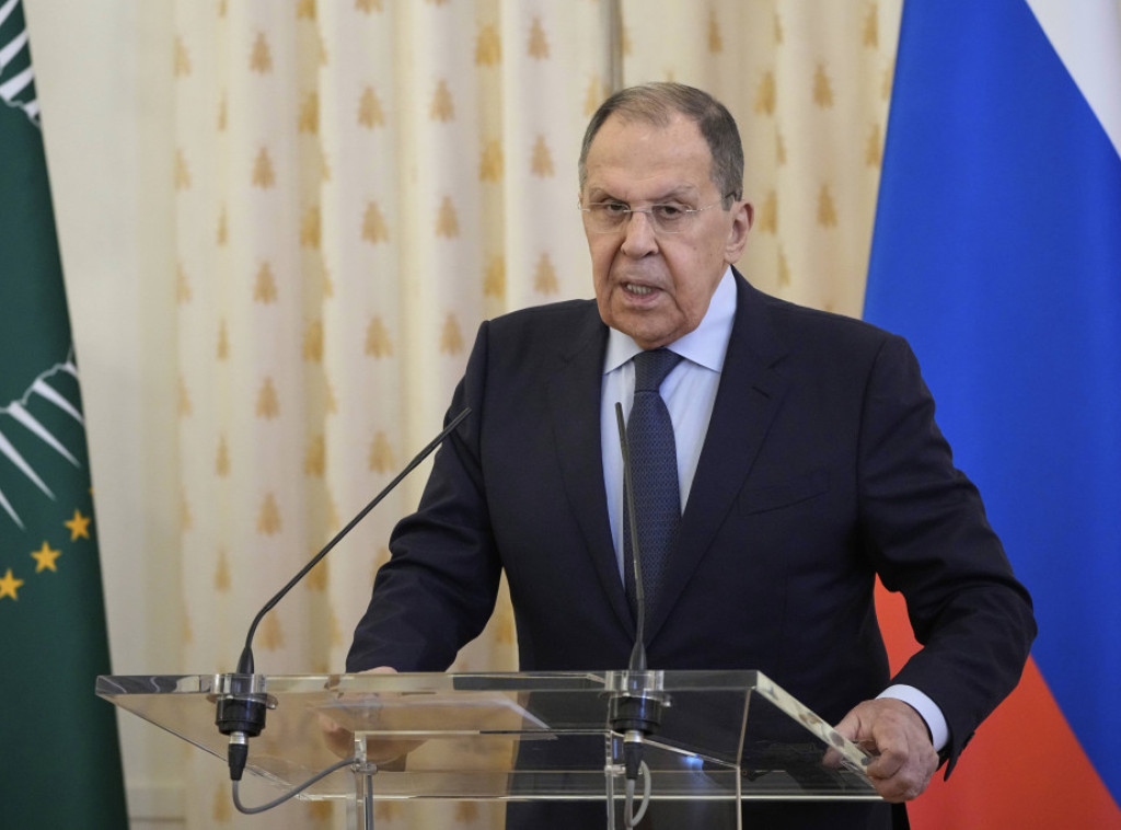 Lavrov: Rusija će nastaviti da se bori za vraćanje prava ruskog jezika u Ukrajini
