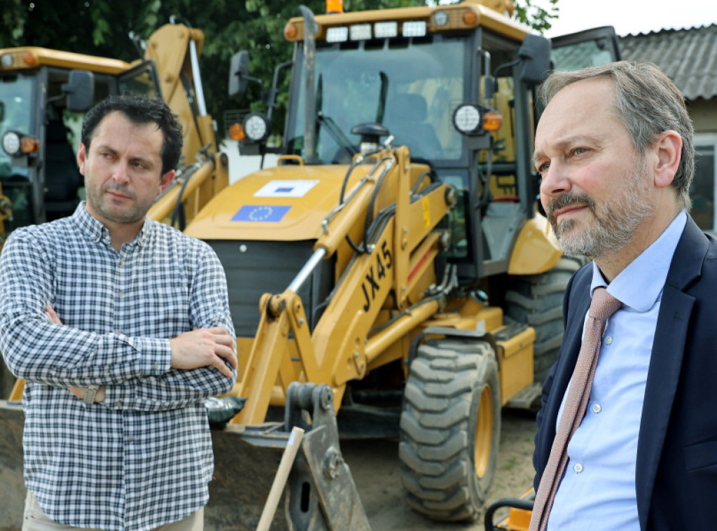 Žiofre obišao projekte EU na jugu Srbije, koji stanovnicima unapređuju kvalitet života