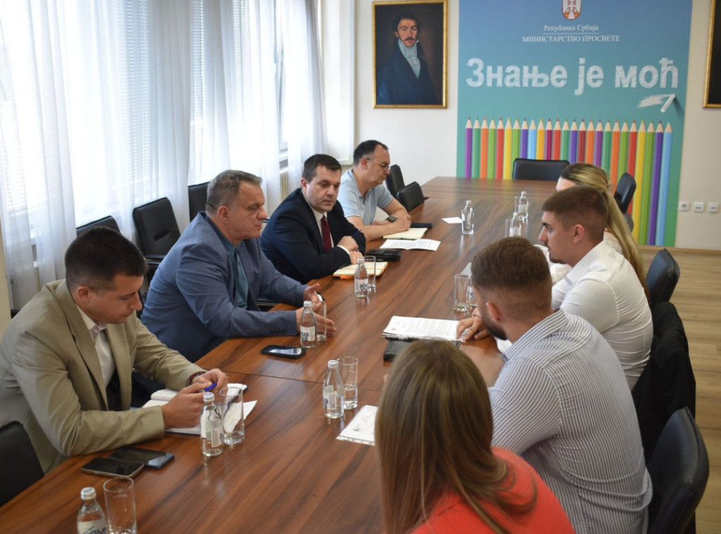 Stanković i predstavnici SKONUS-a složili se da je neophodan nastavak nastave