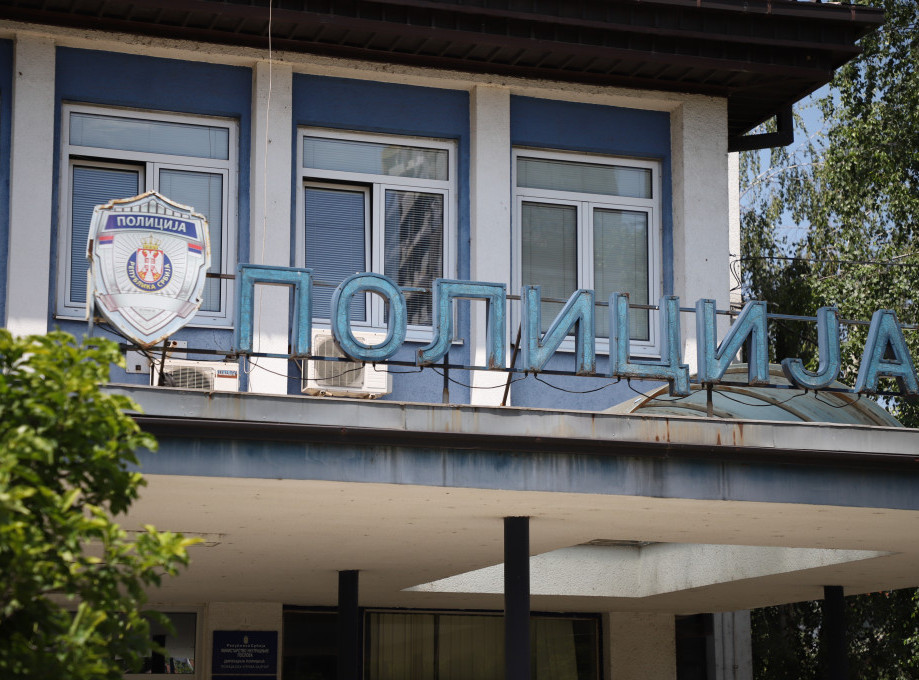 U Kraljevu uhapšen muškarac koji je pod pretnjom oduzeo više od 700.000 dinara
