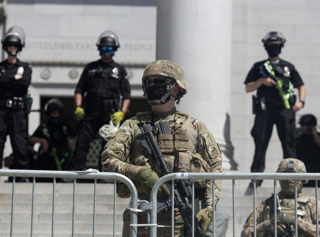 Nacionalna garda počela da pristiže u Los Anđeles, tvrde američki mediji