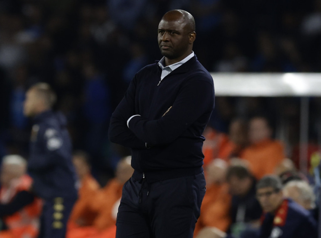 Patrik Vijera ostaje trener fudbalera Đenove do juna 2027. godine