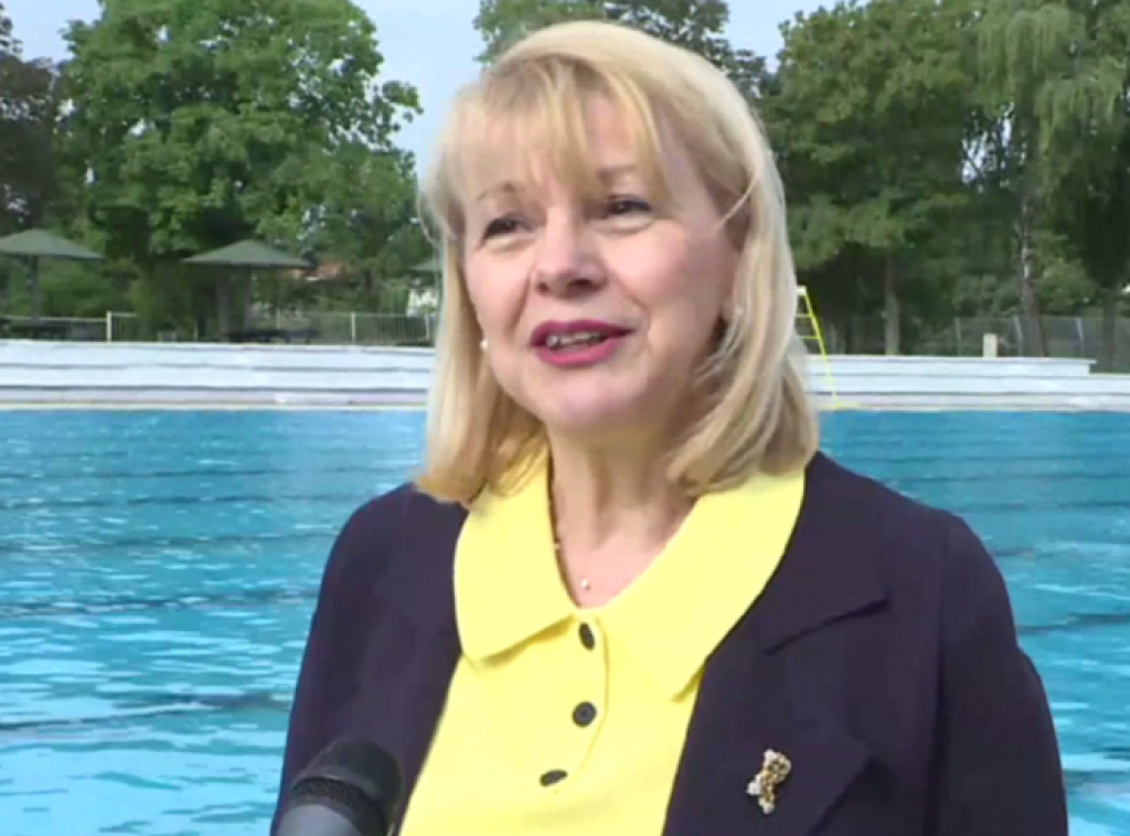 Počela letnja sezona na otvorenim bazenima SRC "11. april"