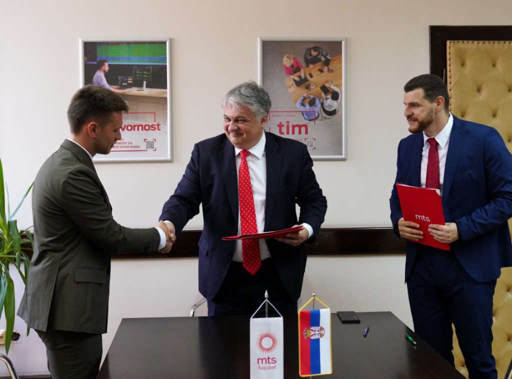 Lučić: Nova generacija stipendista Telekoma nastavlja školovanje na Koledžu Evrope