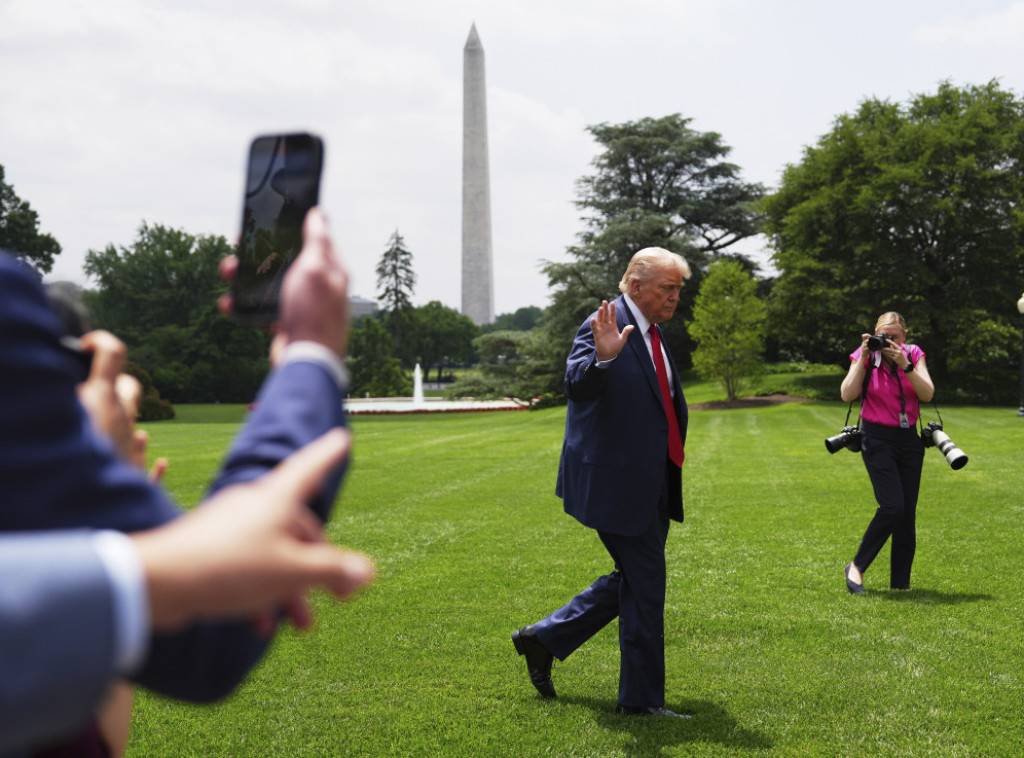 Tramp nagovestio da bi podržao hapšenje guvernera Kalifornije zbog stava o migrantima