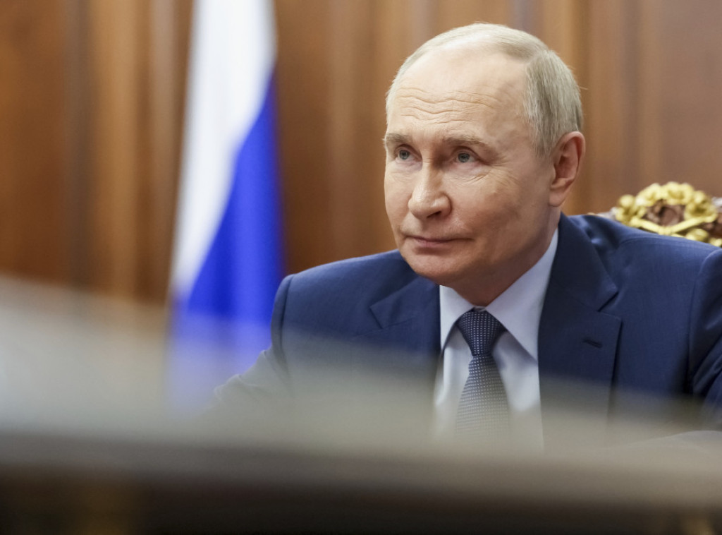 Putin: Rusija mora da brani odlučujuću ulogu svog naroda u pobedi nad nacizmom