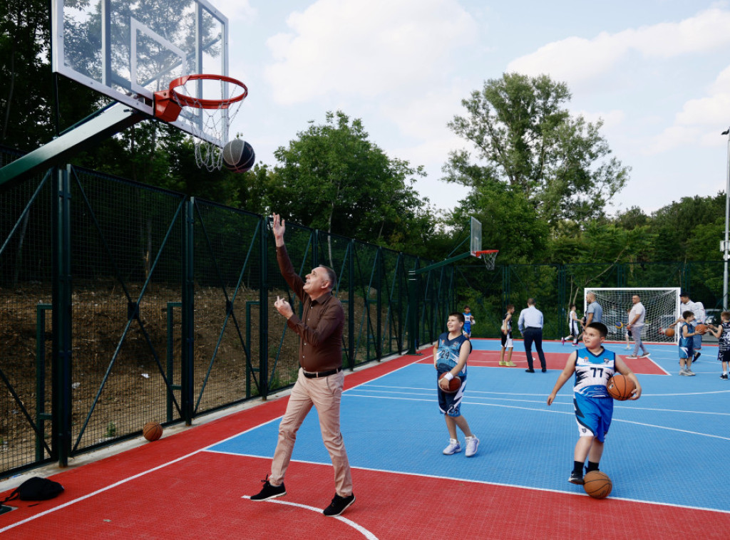 Miloš Vidović: Stanovnici Savskog venca dobili su novo mesto za druženje, igru i sport