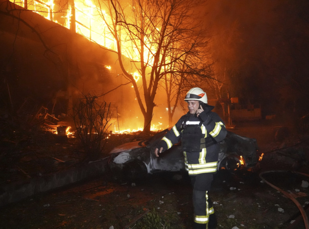 U ruskom napadu na Harkov poginule tri osobe, povređeno 64