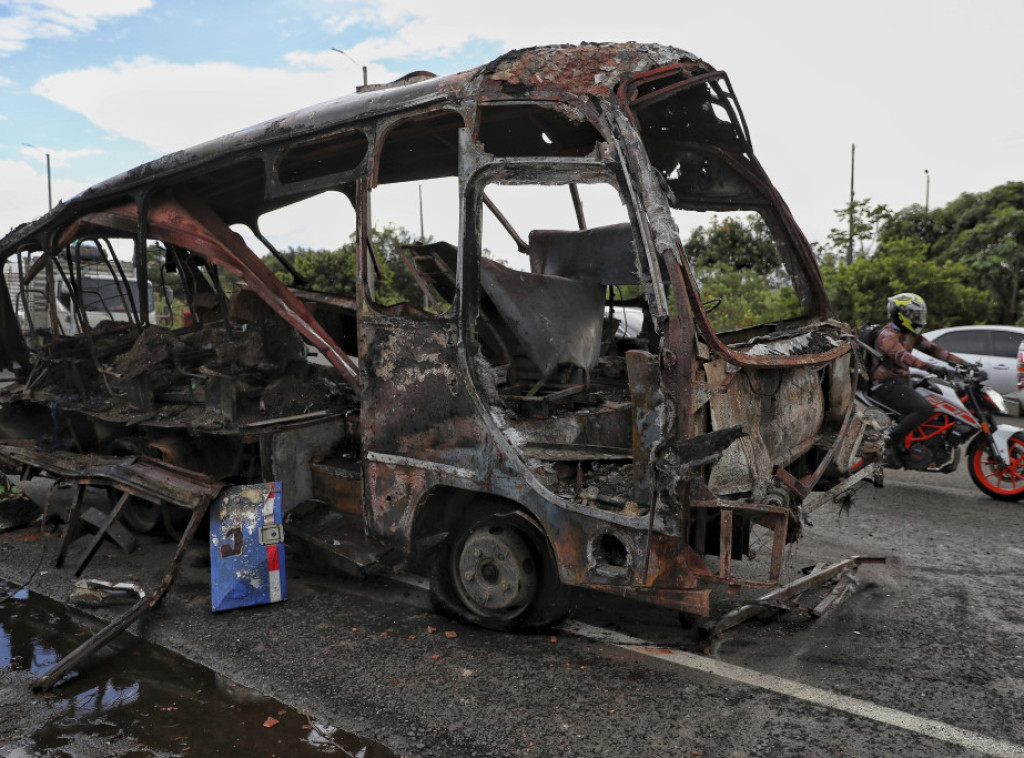 Najmanje 7 osoba poginulo u talasu eksplozija koje su pogodile jugozapad Kolumbije
