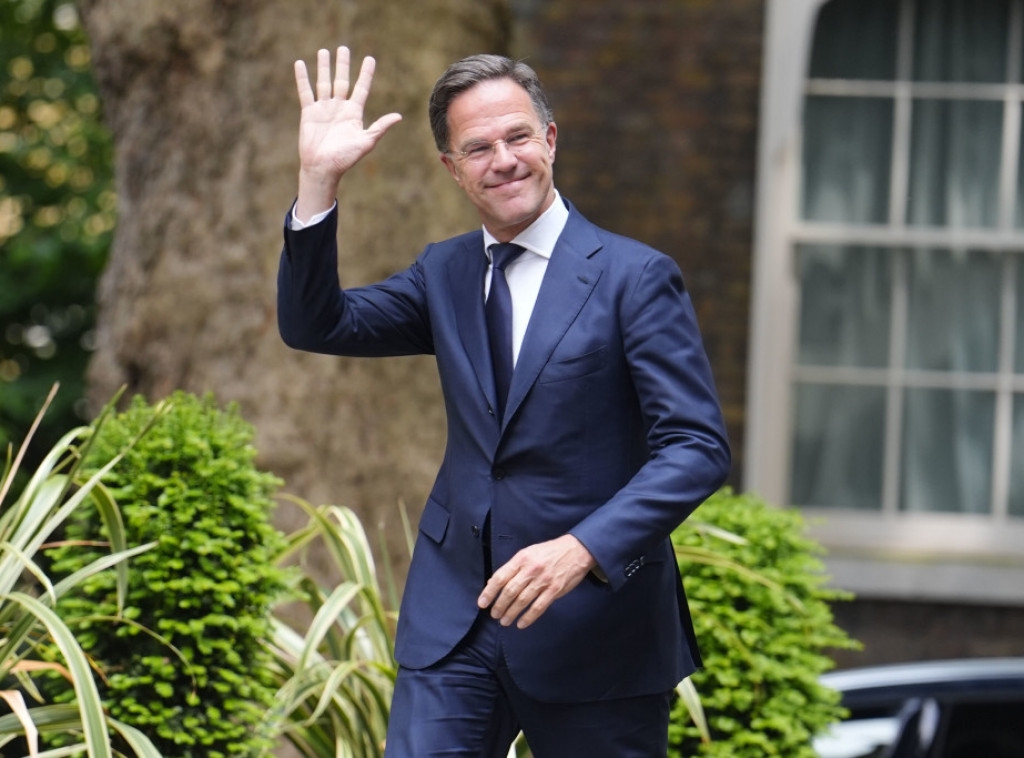 Kineska ambasada u Londonu osudila izjave Rutea o gomilanju kineske vojske