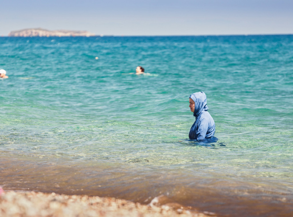 Sirijska vlada naložila ženama da na plažama nose ''burkini''