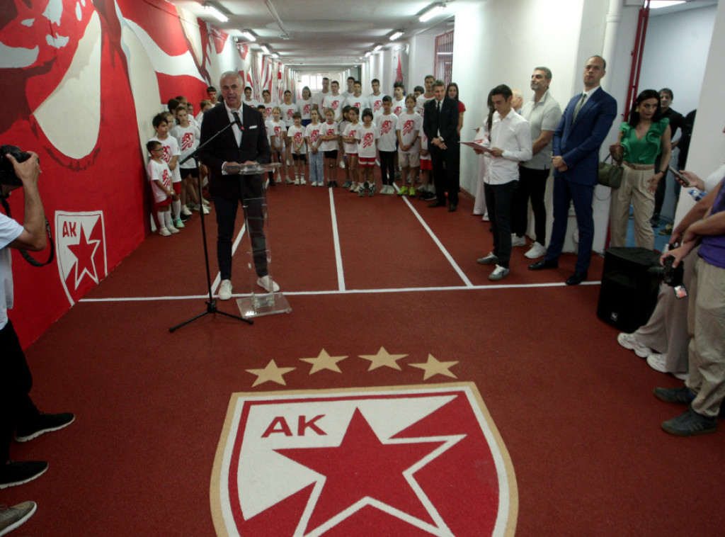 AK Crvena zvezda otvorio obnovljenu atletsku stazu u zatvorenom